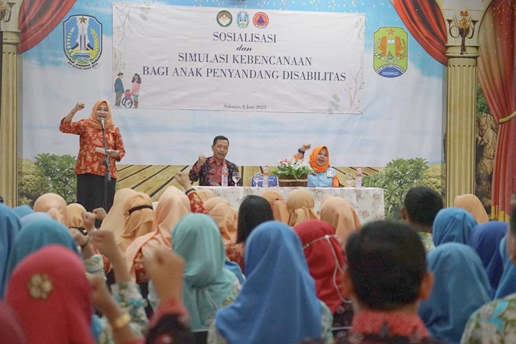 Kolaborasi Bersama DP dan SRPB, DWP BPBD Jatim Gelar Sosialisasi dan Simulasi Bencana