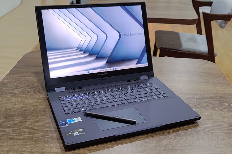 ASUS ExpertBook B6 Flip (B6602F), Laptop Core i9 dan Nvidia Quadro RTX