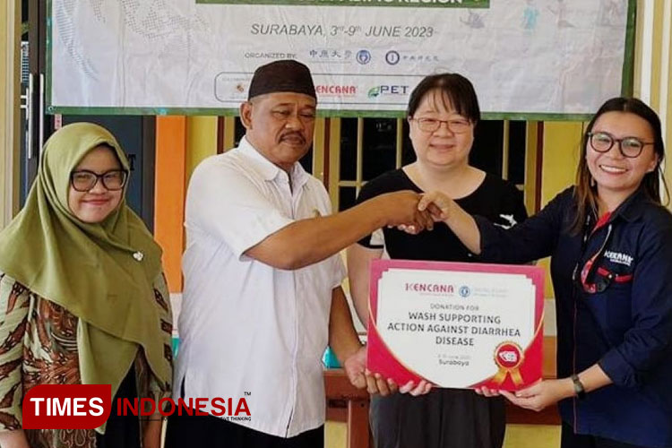 Cegah Diare, Prodi Kesling Unisla Gandeng PT. Kencana Maju Bersama dan Chung Yuan Christian University, Taiwan