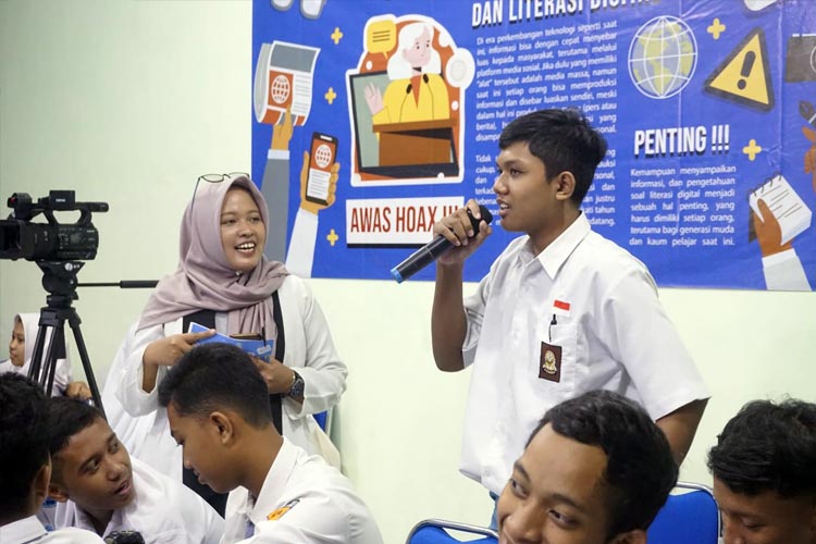 Cegah Informasi Hoaks, FJTB Gelar Sekolah Jurnalistik dan Literasi Digital untuk Pemilih Pemula