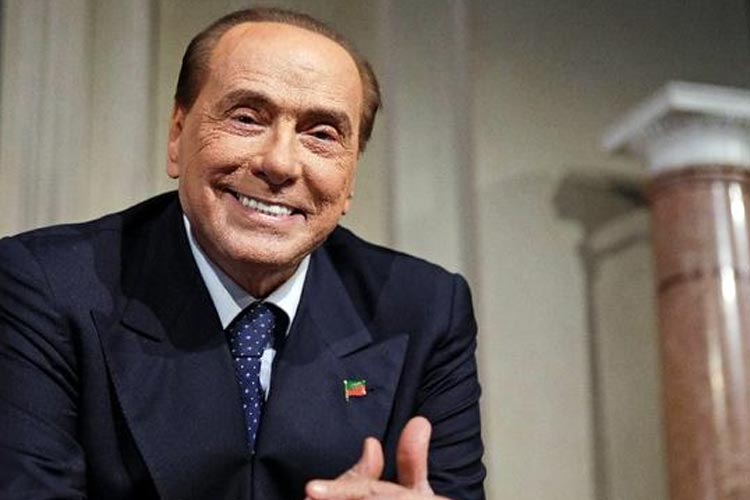 mantan Presiden AC Milan, Silvio Berlusconi. (FOTO: REUTERS/Max Rossi)