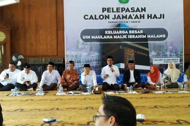 17 Civitas Akademika UIN Maulana Malik Ibrahim Malang Berangkat Haji