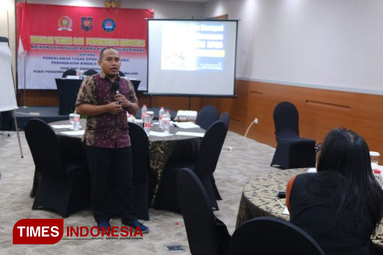Dosen UWG Mengabdi: Bimtek dan Peningkatan Kapasitas Anggota DPRD Kota Tanjung Pinang