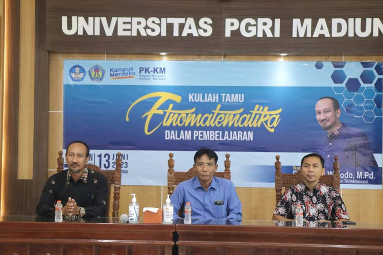 Kuliah Praktisi, Mahasiswa Pendidikan Matematika Unipma Bersemangat