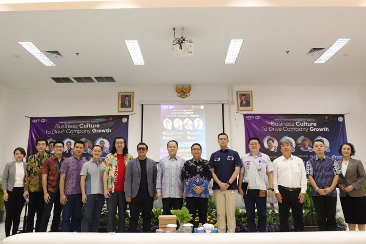 UIH Ubaya dan JCI East Java Gelar Seminar Bisnis, Hadirkan Narasumber dari Big Company
