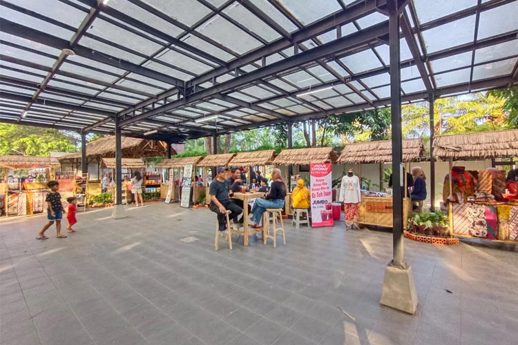 Pemkab Banyuwangi Beri UMKM Gerobak Gratis