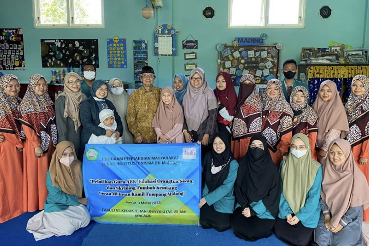 Bentuk Kepedulian Dosen dan Mahasiswa FK Unisma Malang pada Anak-anak di Sekolah Inklusi