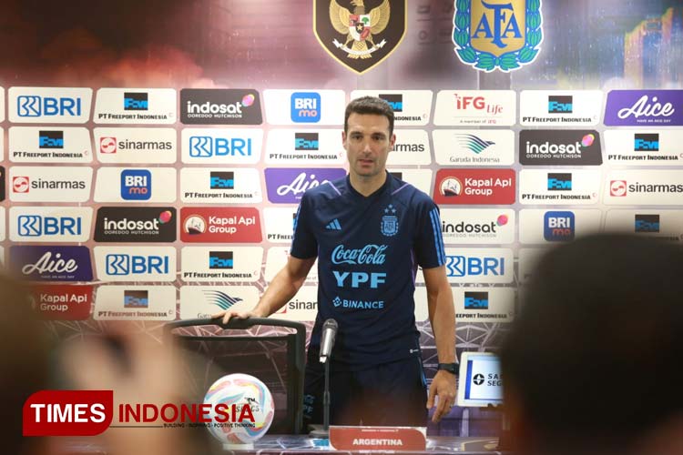 Pelatih-timnas-Argentina-Lionel-Scaloni-a.jpg