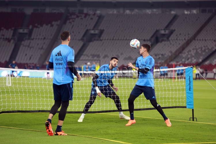 Sesi official training Timnas Argentina jelang FIFA Matchday di Gelora Bung Karno. Minggu 18/6/2023. (Foto: Tria Adha/TIMES Indonesia)