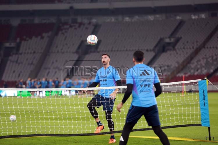 Sesi official training Timnas Argentina jelang FIFA Matchday di Gelora Bung Karno. Minggu 18/6/2023. (Foto: Tria Adha/TIMES Indonesia)