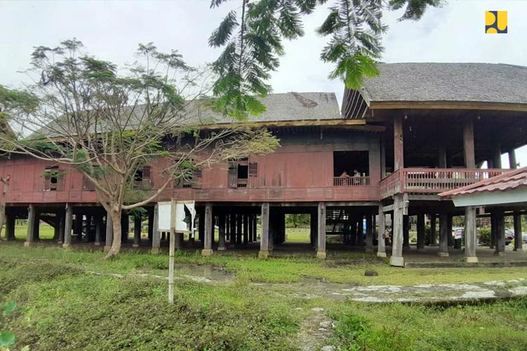 Kementerian PUPR RI Mulai Tata Kawasan Wisata Rumah Adat Atakkae di Kabupaten Wajo