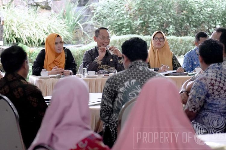Wakil Wali Kota Samarinda Rusmadi Wongso memberikan arahan kepada Tim Pembina UKS. (Foto: Diskominfo Samarinda for TIMES Indonesia)