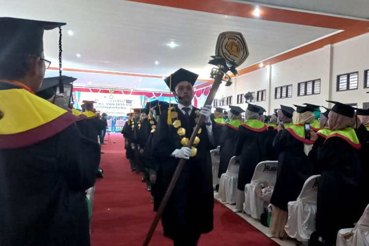 Wisuda.jpg