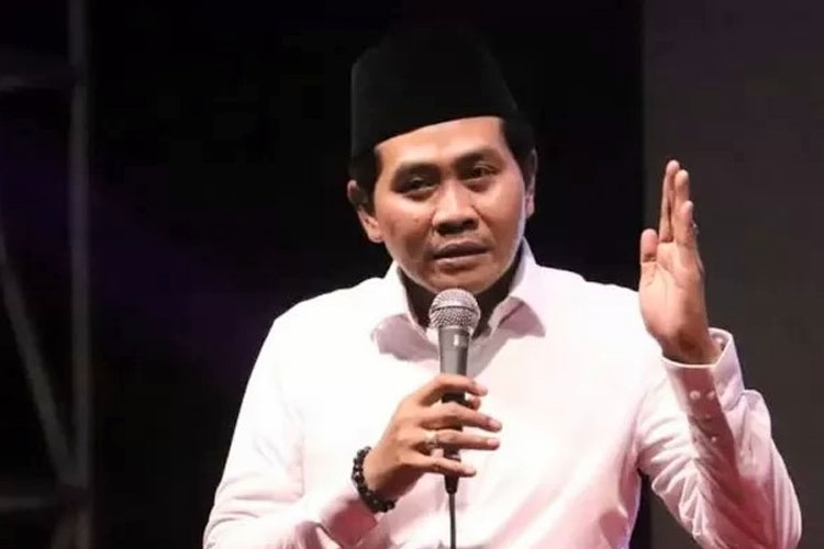Mendekati Puncak Haji Pesan KH Anwar Zahid Jaga Kesehatan Luruskan Mendekati Puncak Haji Pesan KH Anwar Zahid Jaga Kesehatan Luruskan