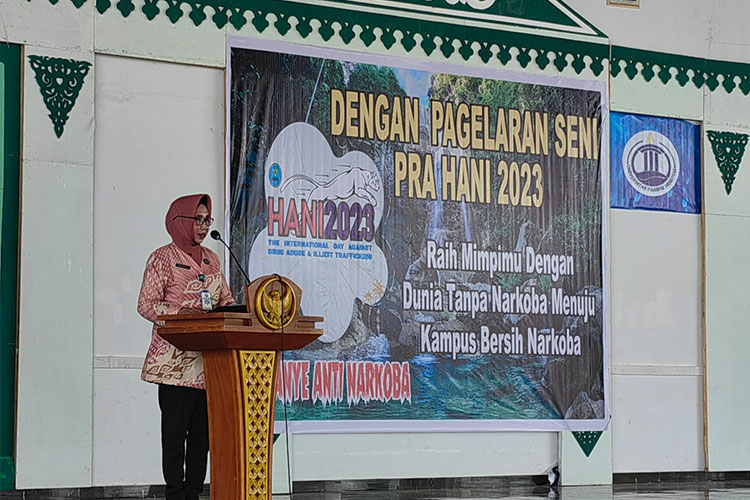 Kasubag Umum dan Kepegawaian BNNK Morotai, Rusni Hi. Buka Mansur, saat beri sambutan, Kamis, 22 Juni 2023. (Foto: Munces For TIMES Indonesia)
