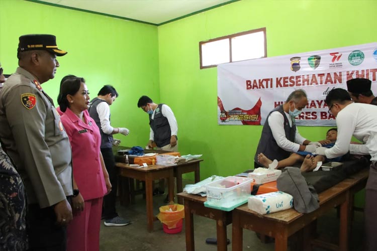 Polres Banjarnegara Gelar Khitanan Massal