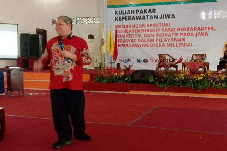 Cetak Lulusan Entrepreneurship, STIKes Husada Jombang Gelar Webinar Bidang Keperawatan Jiwa