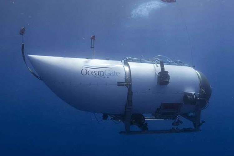 Kapal selam wisata Titan milik OceanGate yang digunakan untuk membawa turis melihat bankai kapal Titanic. 