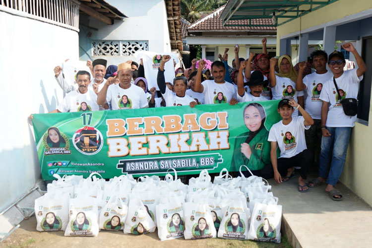 Relawan Asandra Berbagi Sembako untuk Kesejahteraan Masyarakat