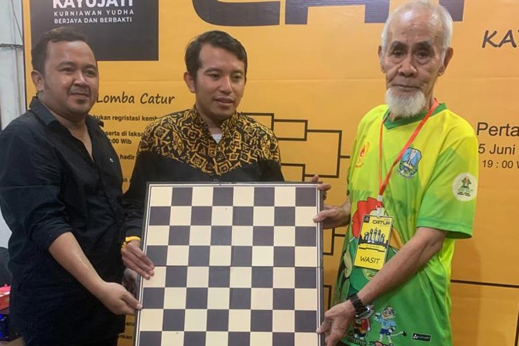 Cari Bibit Atlet Catur, Kurniawan Yudha bersama Golkar Sidoarjo Gelar Turnamen Kayu Jati Cup 2023