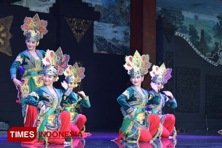 Drama-tari-yang-ditampilkan-Kabupaten-Lamongan-a.jpg