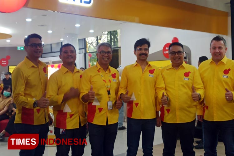 Pelanggan Jatim Tumbuh 5 Persen, Indosat Masifkan Peremajaan Gerai Layanan
