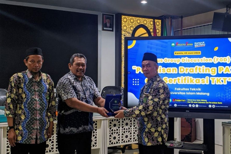 Teknik Elektro FT Unisma Gelar Forum Group Discussion Penulisan Drafting Paten dan Sertifikasi TKT