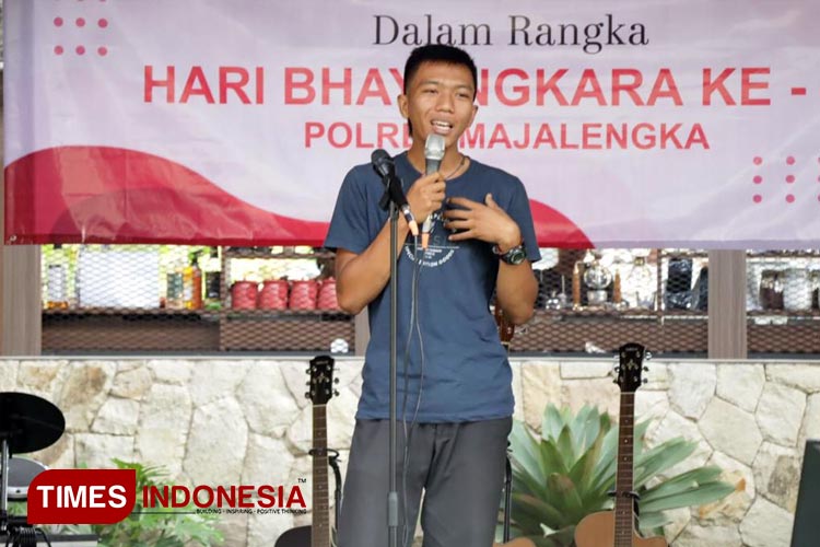 Peserta Stand Up Comedy yang digelar Polres Majalengka. (FOTO: Humas Polres Majalengka for TIMES Indonesia)