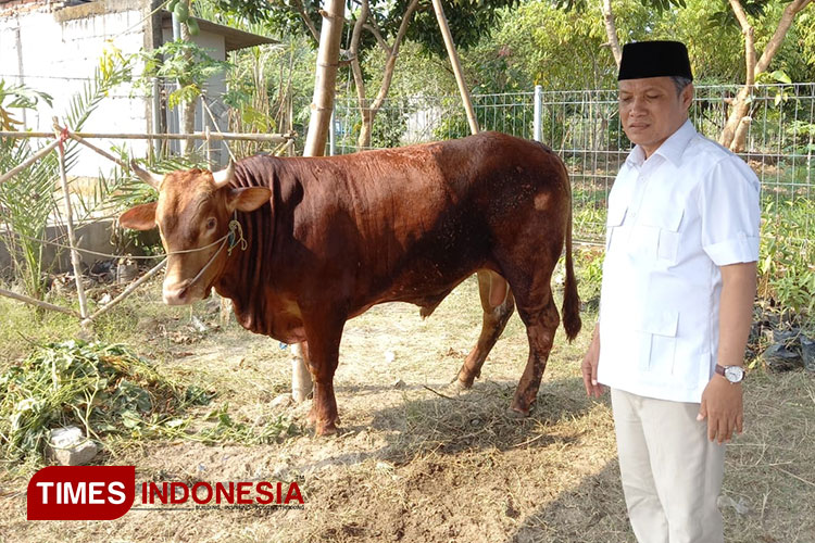 Hidayat Wakili Prabowo Subianto berkurban di Tebuireng dan Segoroagung Mojokerto