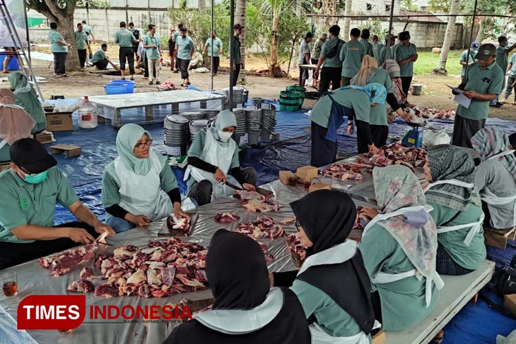 RS PKU Yogyakarta Sembelih Sembilan Sapi dan 17 Kambing