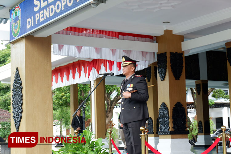 Kapolres Pacitan Pimpin Upacara HUT ke&#45;77 Bhayangkara, Ini Pesan yang Disampaikan