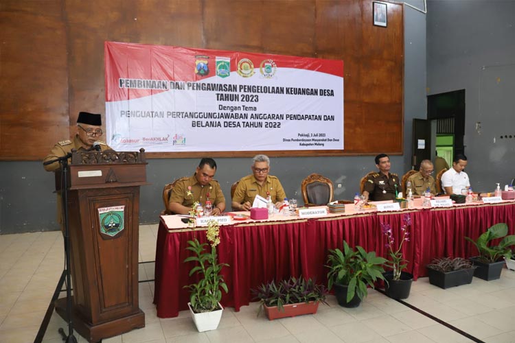 Lakukan Binwas, Bupati Malang Minta Kades Pahami Regulasi Kelola Keuangan Desa