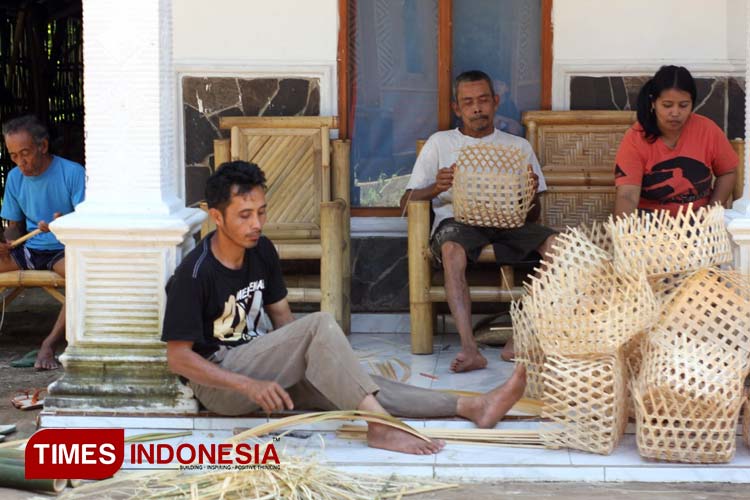 Warga-Lingkungan-Papring-a.jpg