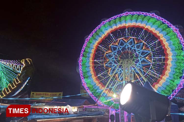 Wahana permainan Taman Ria di UMKM Expo Majalengka Raharja 2023. (FOTO: Hendri Firmansyah/TIMES Indonesia)