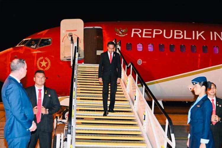 Presiden Joko Widodo tiba di Sydney, Australia, Senin (3/7/2023) malam untuk menghadiri rangkaian Annual Leaders’ Meeting 2023. (ANTARA/HO-Biro Pers Sekretariat Presiden)