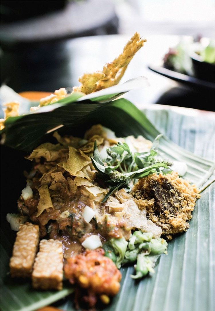 Pecel-Tugu.jpg