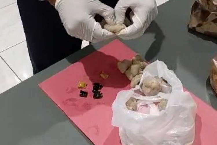 Barang bukti bakso berisi sabu-sabu yang berhasil diamankan petugas Lapas Tulungagung. (Foto : dokumentasi Lapas Tulungagung).