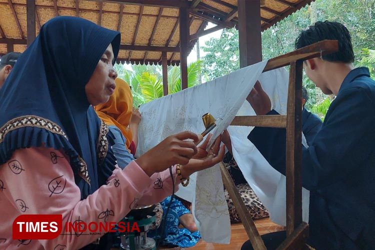 Batik-3.jpg