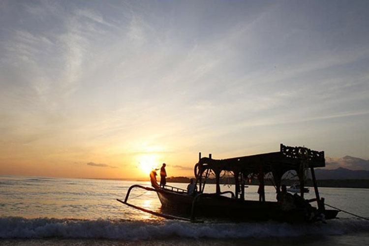 The Legend behind Naga Mesem, Vessel of the Sea King, Sarindon in Hotel Tugu Lombok