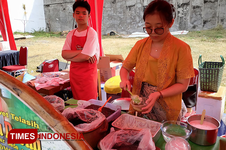 Berburu Kuliner Jokowi Di Festival Kuliner Legendaris Solo - TIMES ...