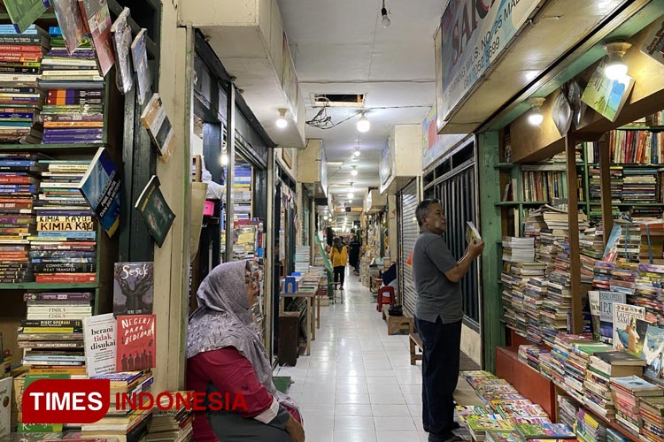 Dampak Teknologi Pasar Buku Wilis Di Kota Malang Sepi Pembeli Times