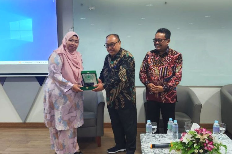 Ka Prodi Pascasarjana Presentasi Program di Berbagai Universitas Malaysia, Ini Hasilnya