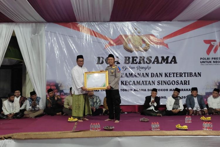 Polsek Singosari Gelar Tasyakuran HUT ke- 77 Bhayangkara