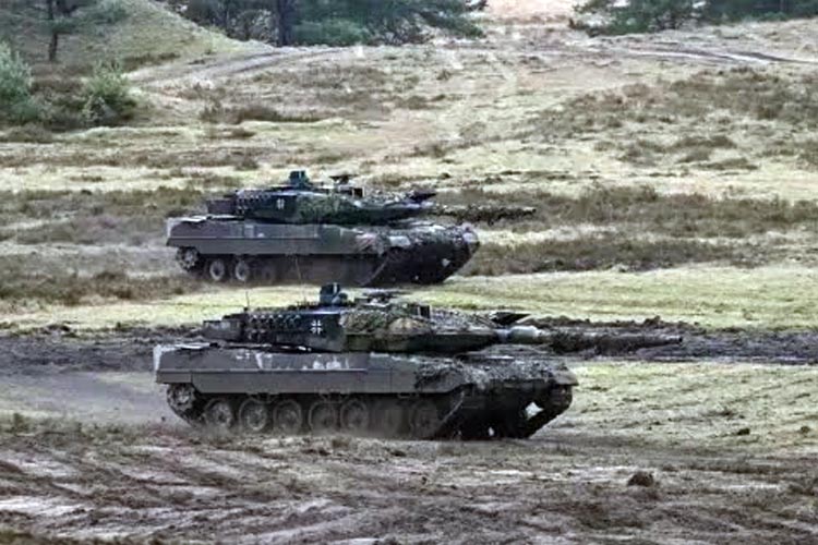 Tank menjadi kendaraan tempur paling efektif dalam perang di Ukraina. (FOTO: Reuters)