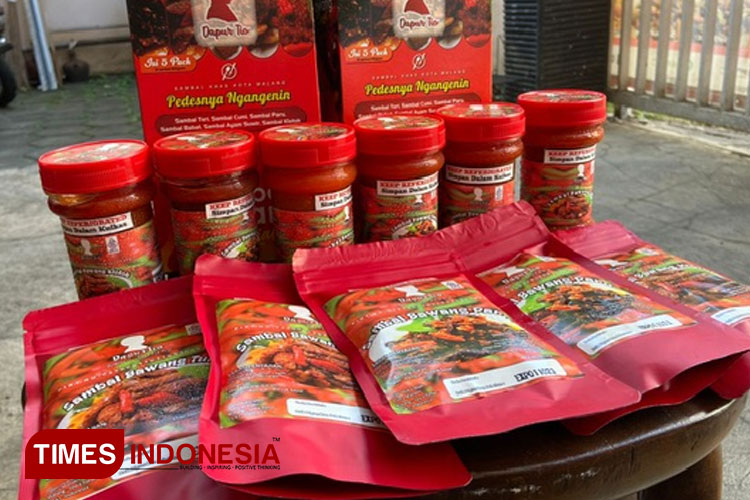 Produk Sambal Dapur Tio khas Malang dengan berbagai varian. (Foto: Rizky Kurniawan Pratama/TIMES Indonesia)