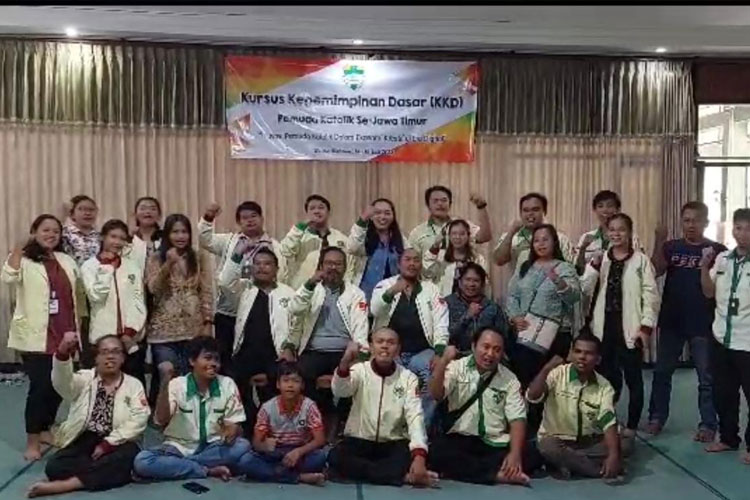 Peserta Kursus Kepemimpinan Dasar (KKD) Pemuda Katolik di Wisma Betlehem, Puhsarang, Kediri, Jawa Timur, pada 14-16 Juli 2023. (foto: dok Pemuda Katolik)