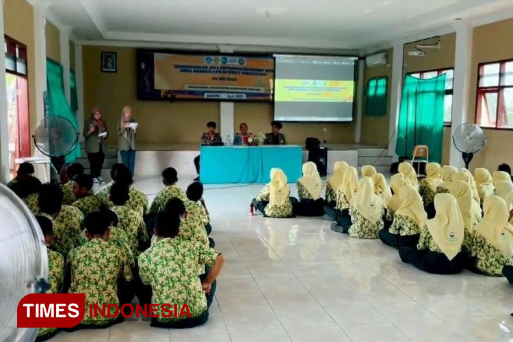 Mahasiswa UPN Veteran Dorong Anak Muda Berjiwa Entrepreneurship