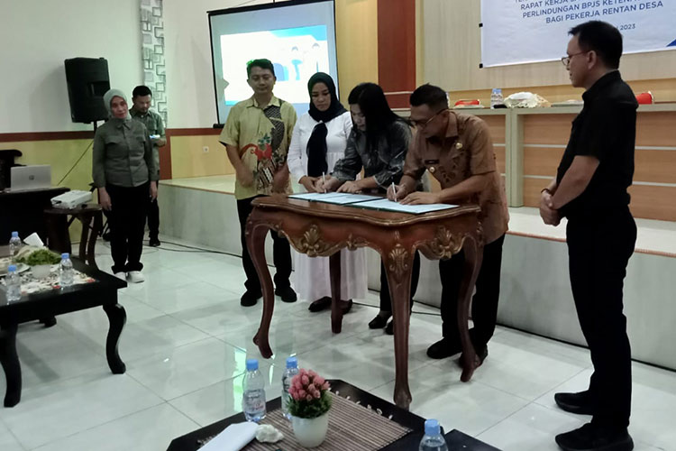 Teken MoU dengan BPJS Ketenagakerjaan, Pj Bupati Morotai: Nelayan adalah Pahlawan