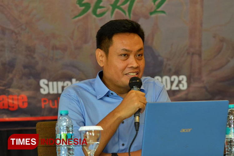 Peneliti Senior Surabaya Survey Center Ikhsan Rosidi. (Foto: Lely Yuana/TIMES Indonesia) 