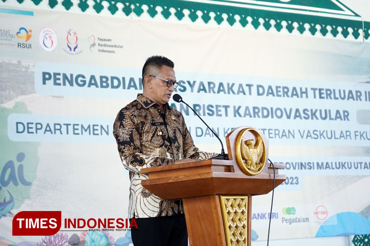 Pj Bupati Morotai M Umar Ali saat beri sambutan pembukaan Baksos FKUI. Kamis (20/7/2023). (Foto: Ailan for TIMES Indonesia).